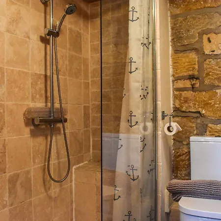 בית נופש Fleur Cottage *